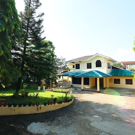 Hundred Moon Hotell Yangon Eksteriør bilde